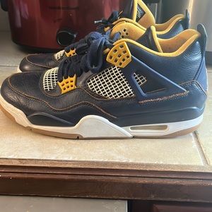 Jordan 4 size 10